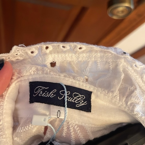 Trish Scully Elegant White Ruffled Eyelet Top size 0 - Picture 5 of 6